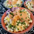 Salată de bulgur cu somon afumat și arpagic