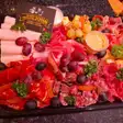 Tapas John 1 cu mezeluri fine, fructe și sos